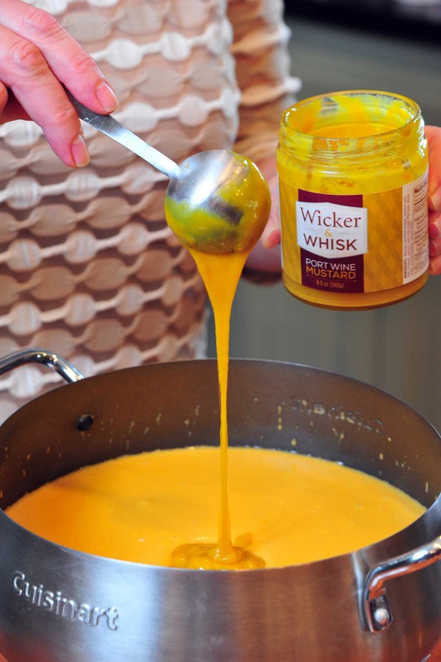 Port-Wine-Mustard-Fondue